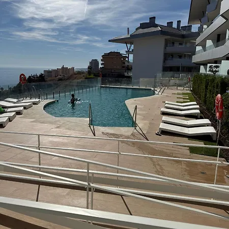Luxurious With Ocean Views Διαμέρισμα *