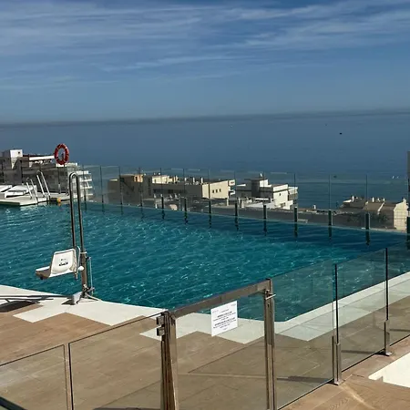 Luxurious With Ocean Views Διαμέρισμα *