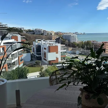 Luxurious With Ocean Views Διαμέρισμα *