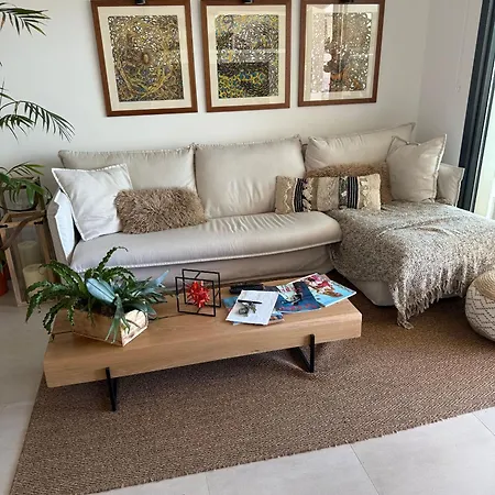 Luxurious With Ocean Views Διαμέρισμα